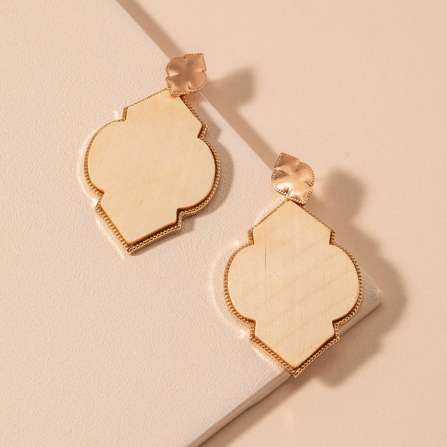 Quatrefoil Dangling Earrings