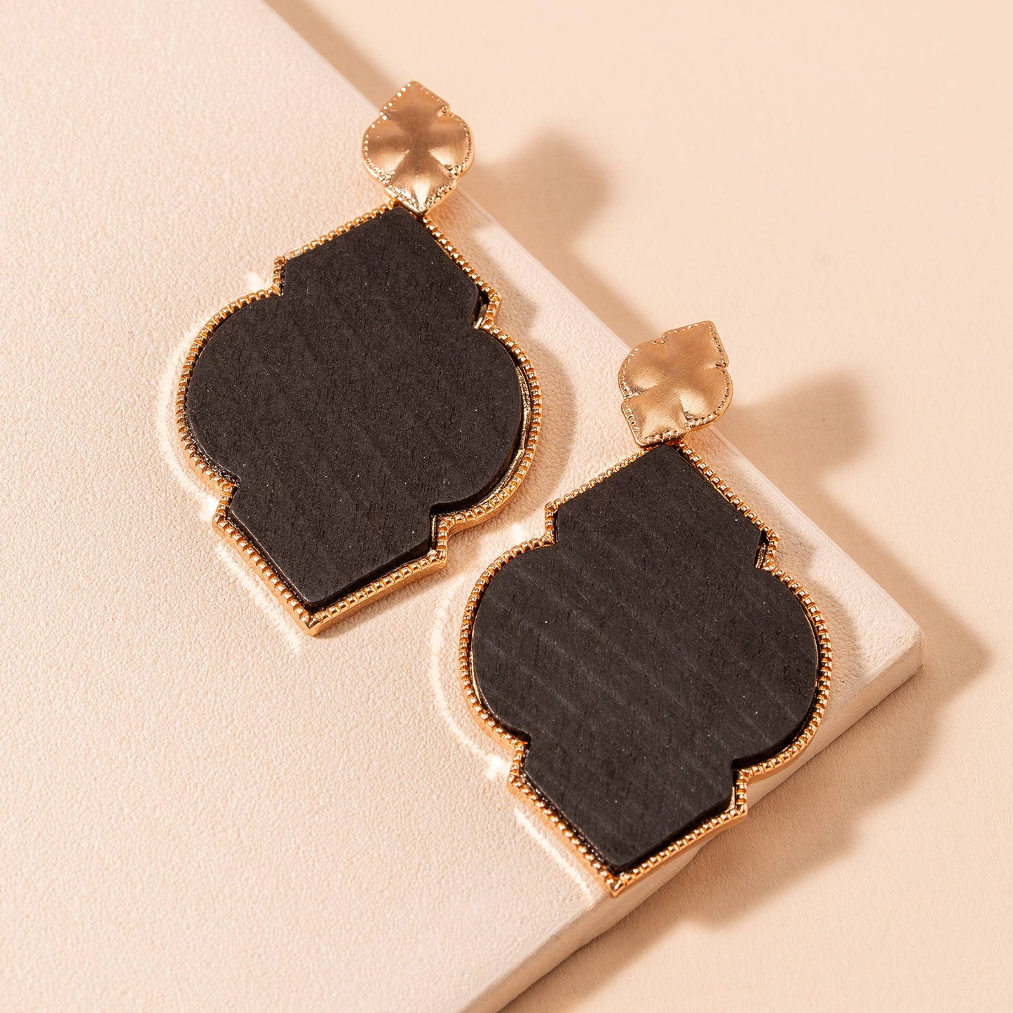 Quatrefoil Dangling Earrings